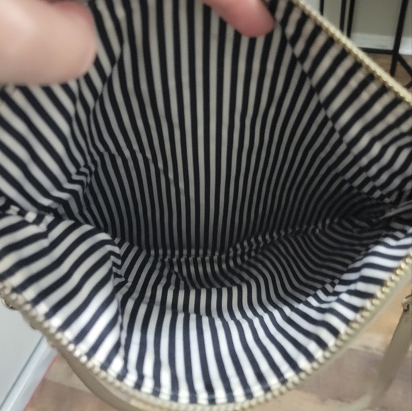 kate spade ♠️ Small Tuape Crossbody - Picture 7 of 10